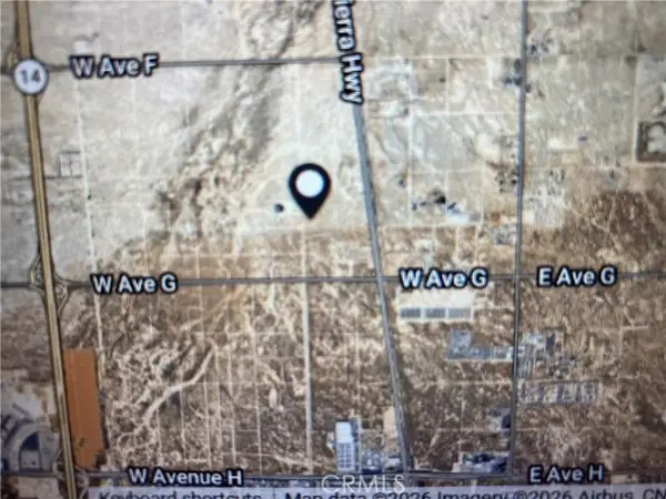 10 W Avenue F #12, Lancaster, CA 93536