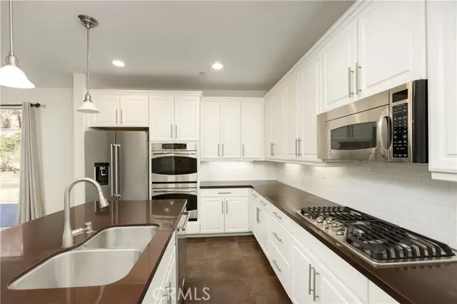 22545 Breakwater Way, Saugus, CA 91350 - #2