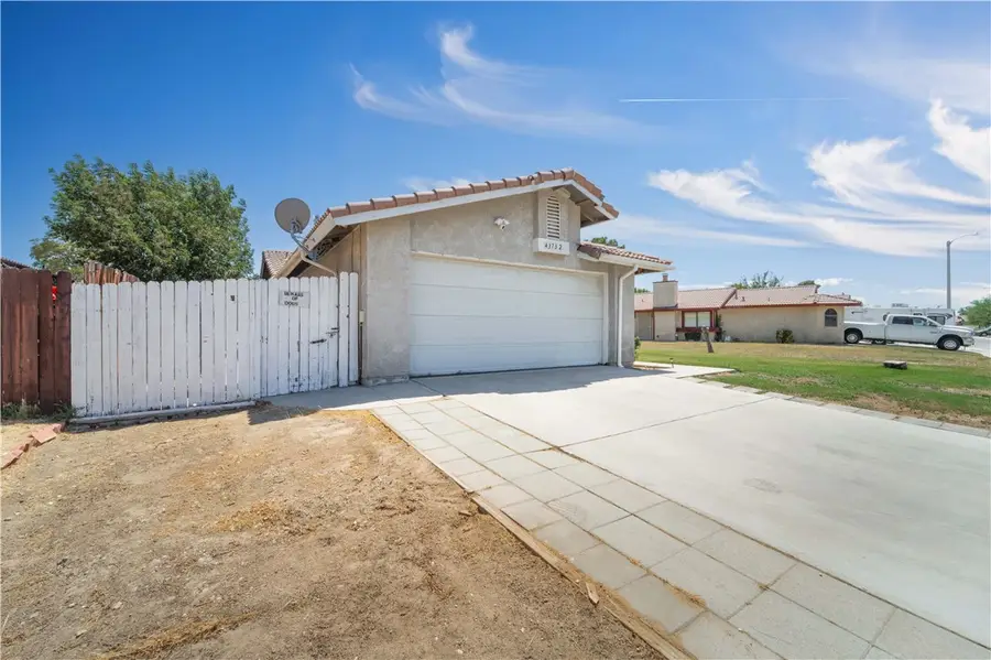 43732 La Paz, Lancaster, CA 93535 - #3