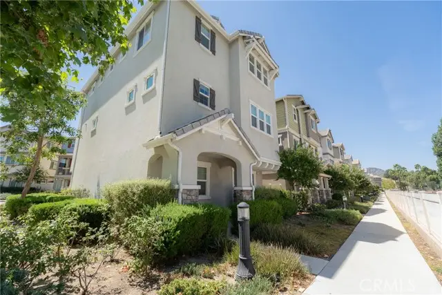9110 Foster, Chatsworth, CA 91311 - #1