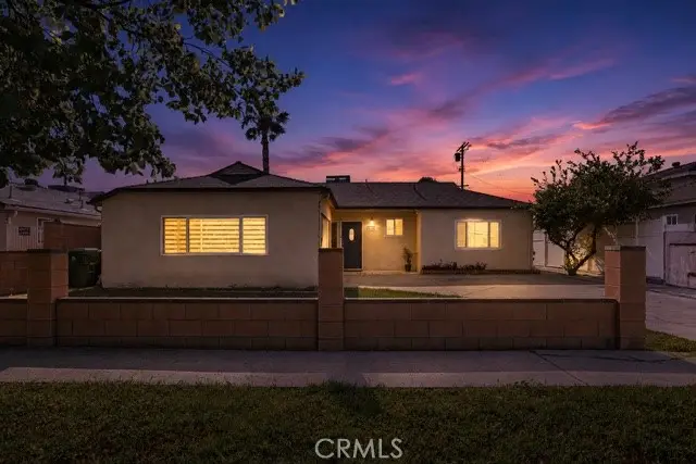 6949 Aura Avenue, Reseda, CA 91335 - #1