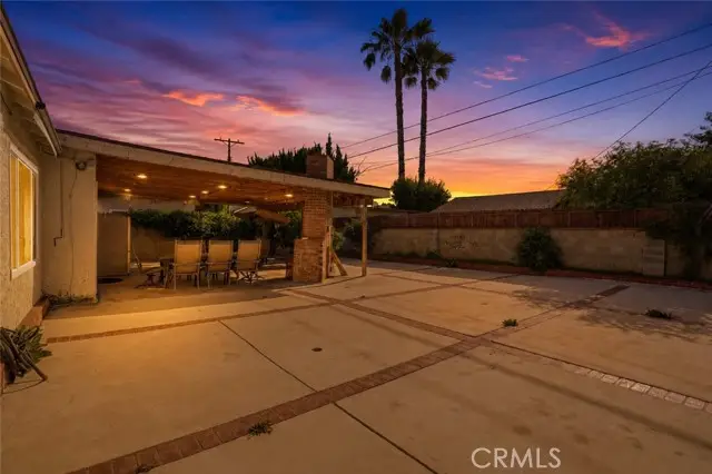 6949 Aura Avenue, Reseda, CA 91335 - #2