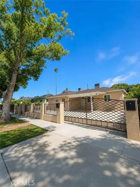 7918 Hazeltine Avenue, Panorama City, CA 91402 - #1