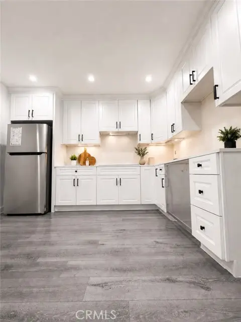 7918 Hazeltine Avenue, Panorama City, CA 91402 - #3