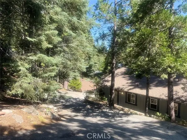 26578 Lake Forest Drive, Twin Peaks, CA 92391