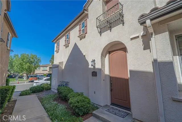 19380 Laroda, Saugus, CA 91350 - #3