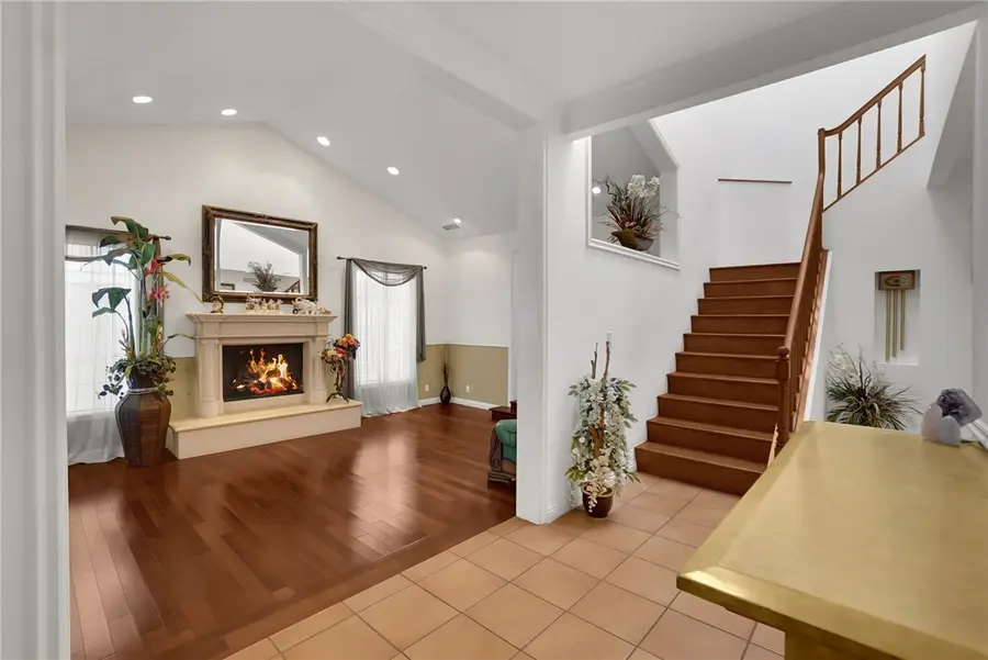 15129 Otsego Street, Sherman Oaks, CA 91403 - #2