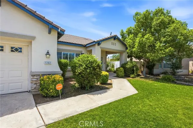 7202 Boulder Falls Court, Bakersfield, CA 93312 - #3