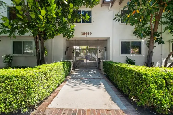 18619 Collins  #F30, Tarzana, CA 91356