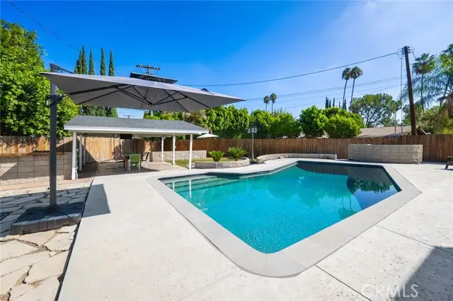 19843 Delano, Woodland Hills, CA 91367 - #1