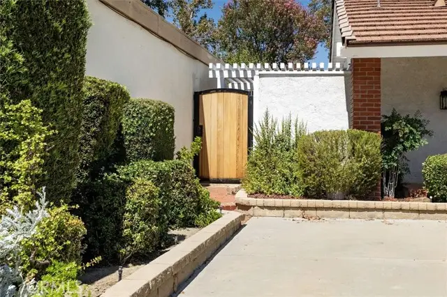 23533 Via Castanet, Valencia, CA 91355 - #3