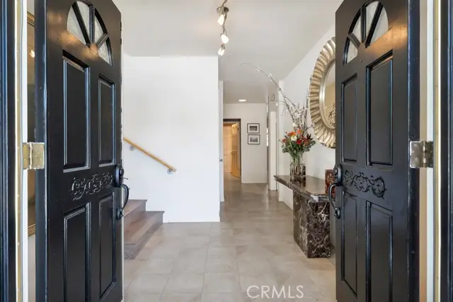 22445 Dardenne, Calabasas, CA 91302 - #3
