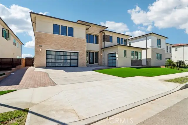 20580 Edgewood Court, Chatsworth, CA 91311 - #2