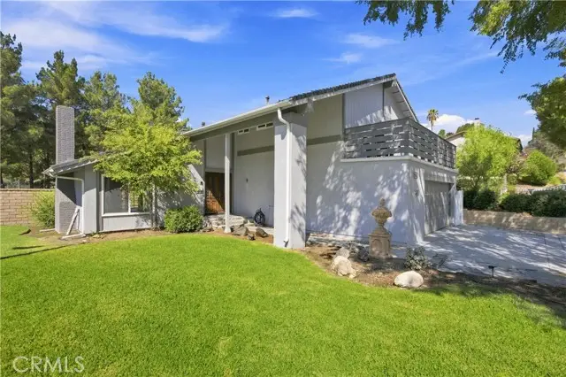 23002 La Granja, Valencia, CA 91354 - #2