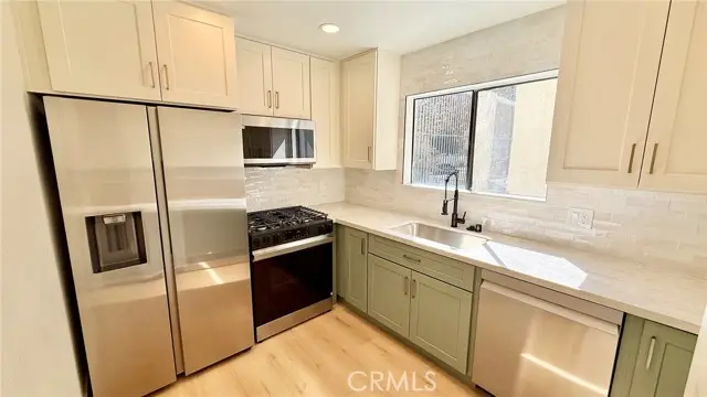 225 Rose Street  #104, Burbank, CA 91505 - #2