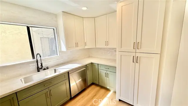 225 Rose Street  #104, Burbank, CA 91505 - #3