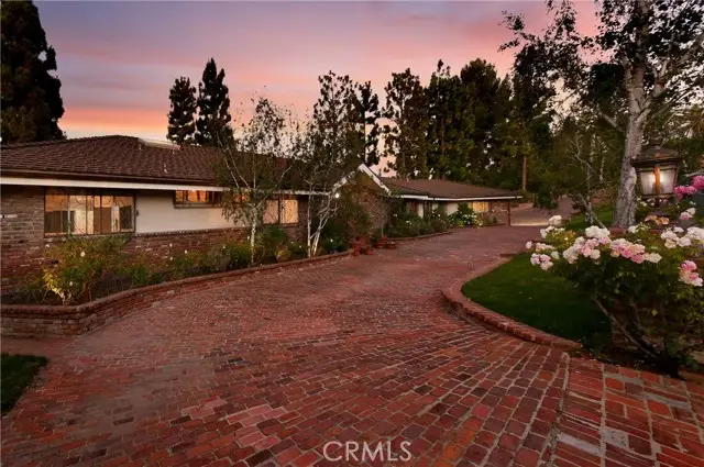 16172 Royal Oak Road, Encino, CA 91436 - #2