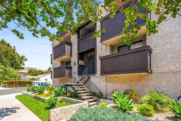 5252 Agnes  #2, Valley Village, CA 91607