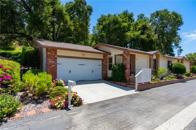 34 Nottingham Road, Westlake Village, CA 91361 - #2