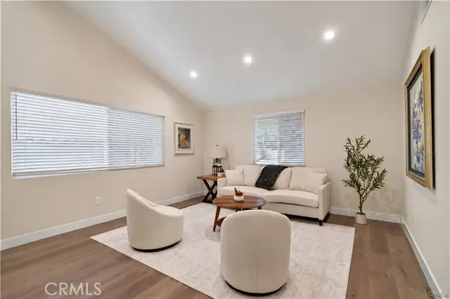 6321 Balcom Ave, Encino, CA 91316 - #3