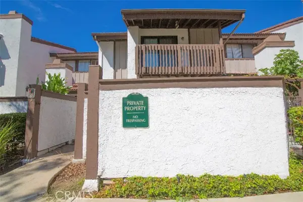 6255 Canoga Avenue  #18, Woodland Hills, CA 91367