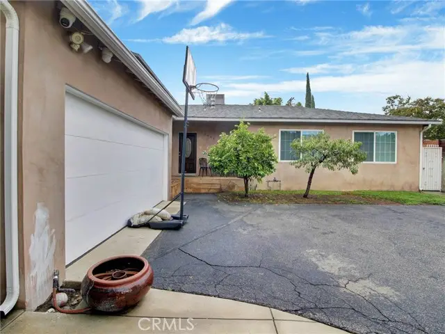 13448 Hart Street, Van Nuys, CA 91405 - #3