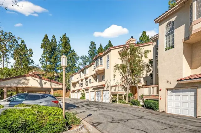 688 Indian Oak Lane  #102, Oak Park, CA 91377 - #1