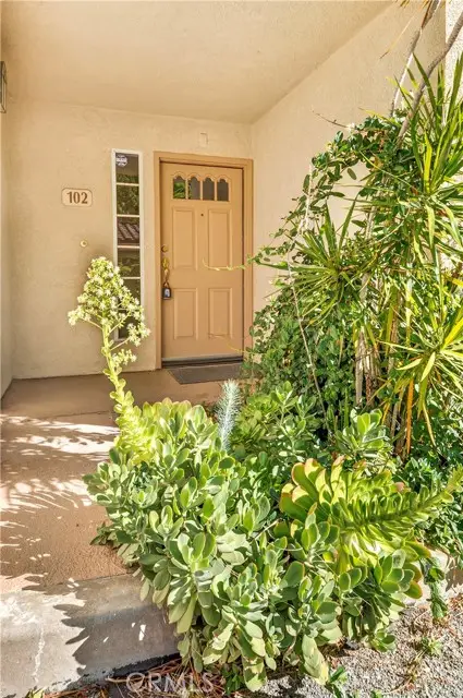688 Indian Oak Lane  #102, Oak Park, CA 91377 - #3