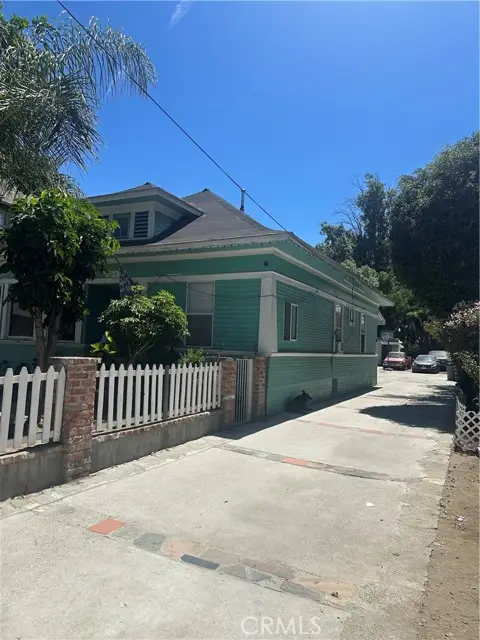 516 23rd, Los Angeles, CA 90011