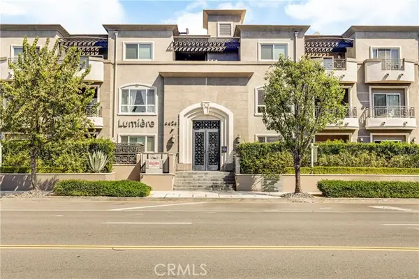 4424 Whitsett Avenue  #110, Studio City, CA 91604