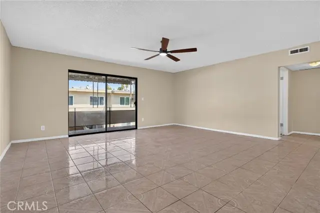 8355 Willis Avenue  #18, Panorama City, CA 91402 - #3