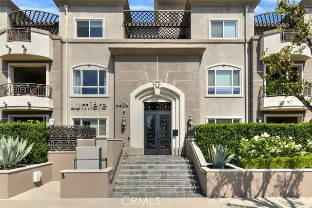 4424 Whitsett Avenue  #107, Studio City, CA 91604 - #3