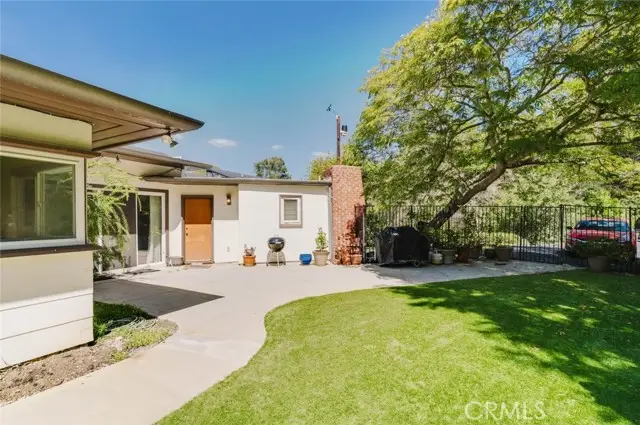 21466 Encina Road, Topanga, CA 90290 - #3