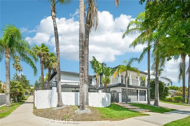19259 Ludlow Street, Porter Ranch, CA 91326 - #2