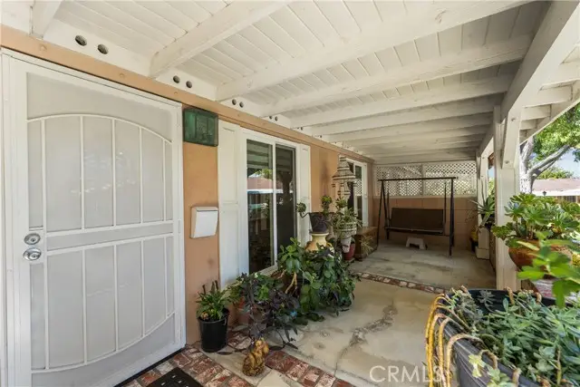19229 Avenue Of The Oaks  #A, Newhall, CA 91321 - #3