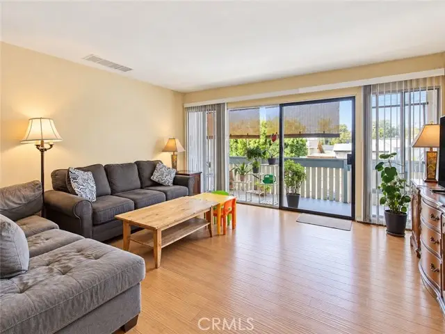 8601 International Avenue  #135, Canoga Park, CA 91304 - #3