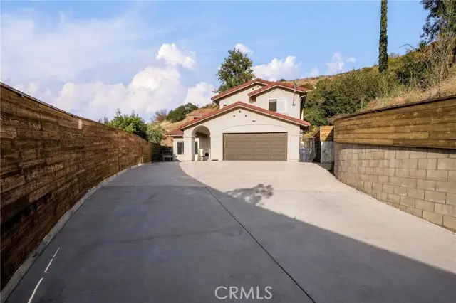 10110 Sunland Boulevard, Sunland, CA 91040 - #2