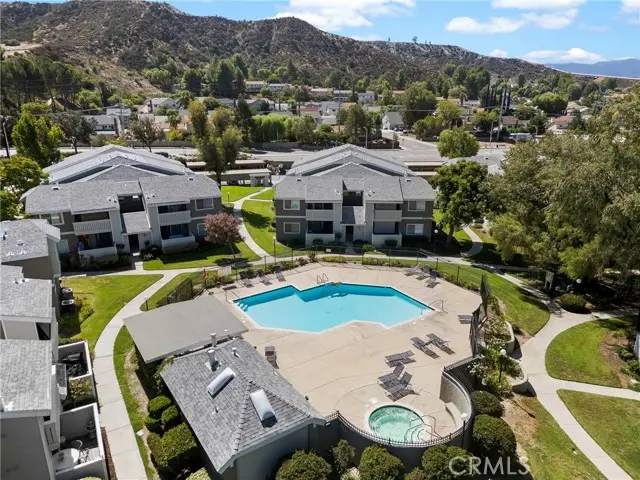 27646 Susan Beth  #L, Saugus, CA 91350 - #1