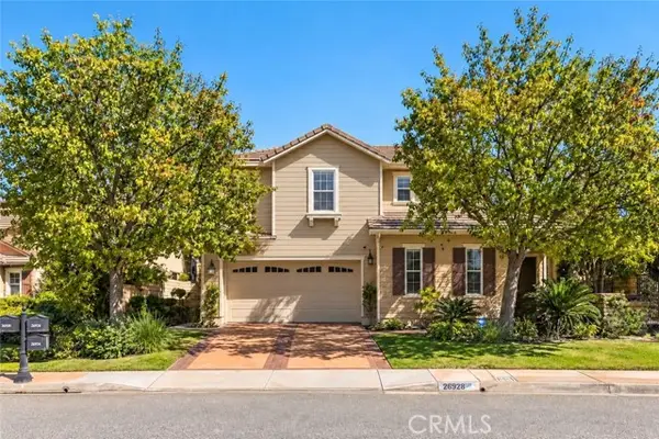 26928 Redwood Bluff, Valencia, CA 91381