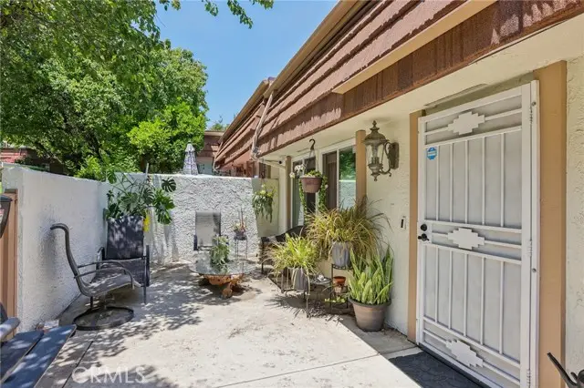 10161 Larwin Avenue  #3, Chatsworth, CA 91311 - #3