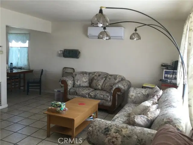 10345 Palmdale, Palmdale, CA 93591 - #3