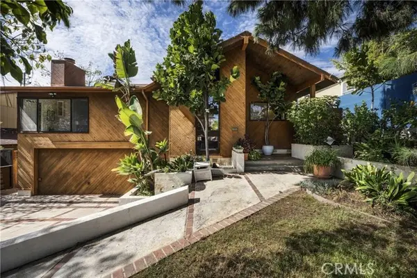 3585 Military, Los Angeles, CA 90034
