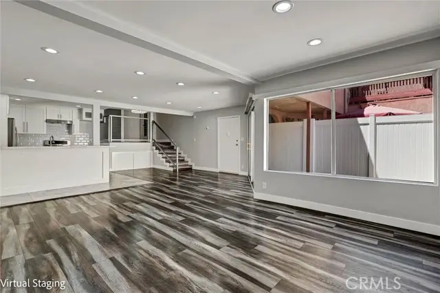 7924 Woodman Avenue  #22, Panorama City, CA 91402 - #3