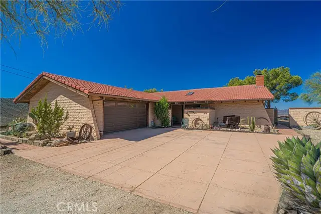 9115 Yucca Hills, Santa Clarita, CA 91390 - #1