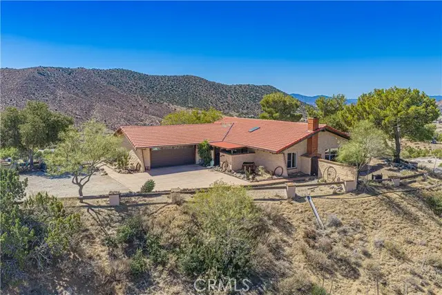 9115 Yucca Hills, Santa Clarita, CA 91390 - #2