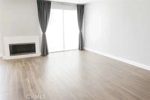 5350 White Oak Avenue  #105, Encino, CA 91316 - #3