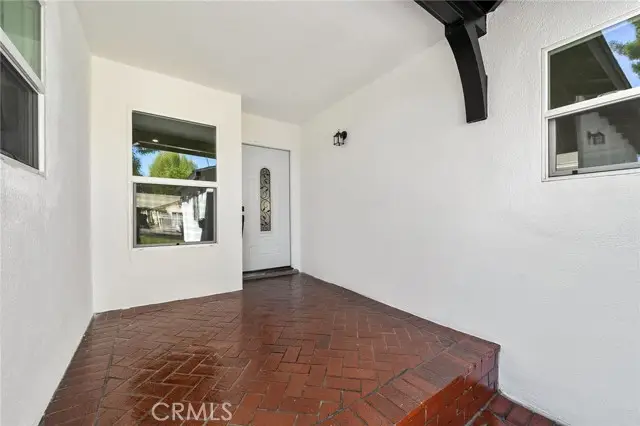 7513 Topeka, Reseda, CA 91335 - #2