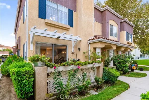 27010 Karns Court  #61202, Canyon Country, CA 91387