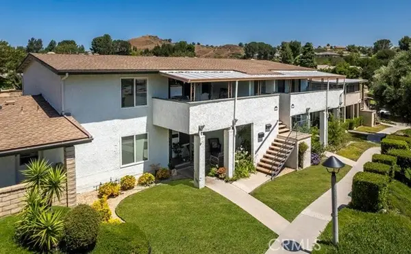 19716 Avenue Of The Oaks, Newhall, CA 91321