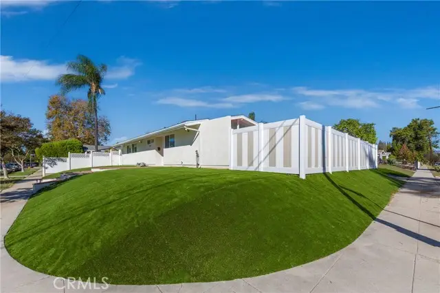 18701 Gilmore, Reseda, CA 91335 - #2
